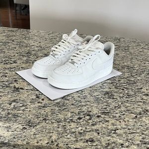 Nike Air Force 1 - Mens Size 10.5